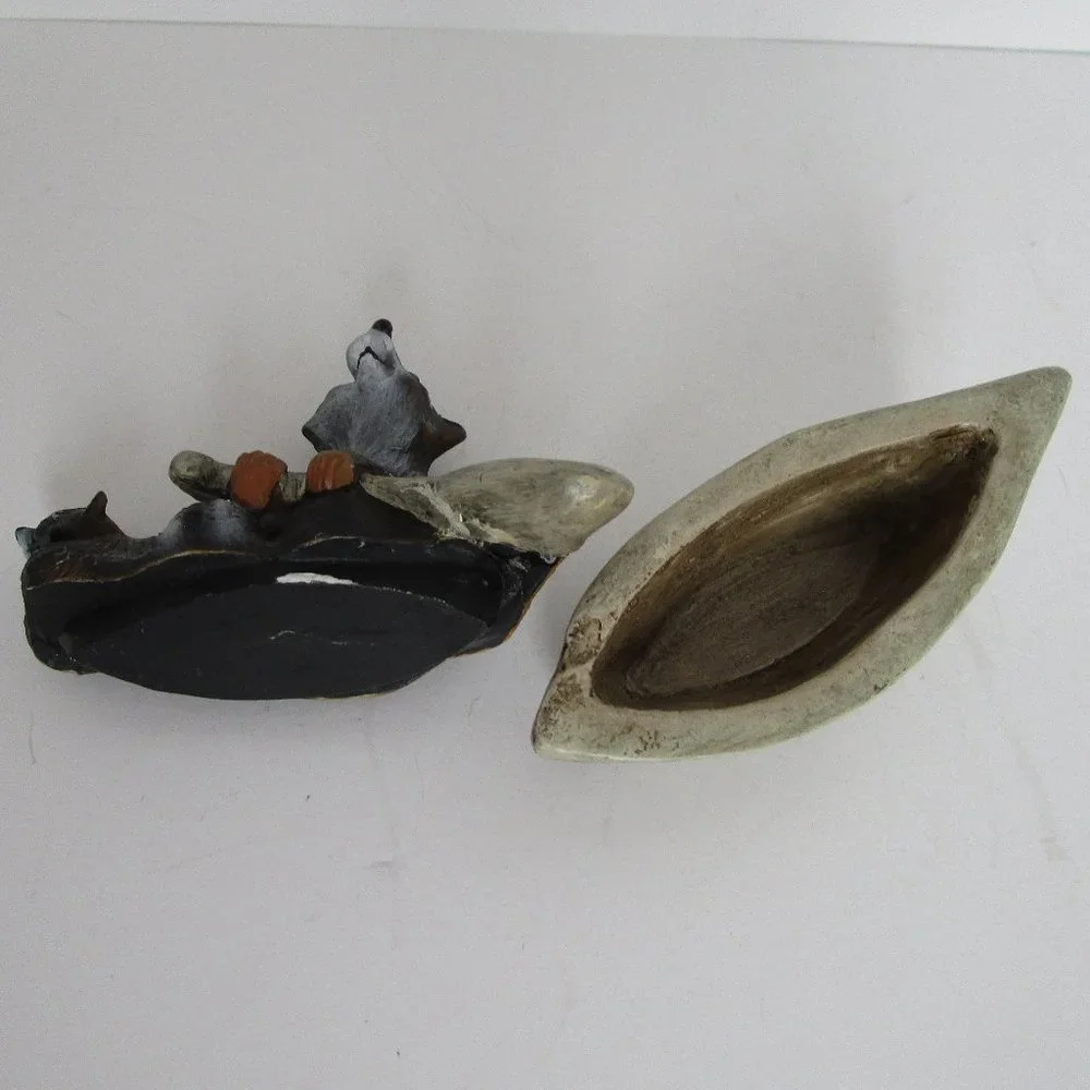Kritter Hollows trinket stash box